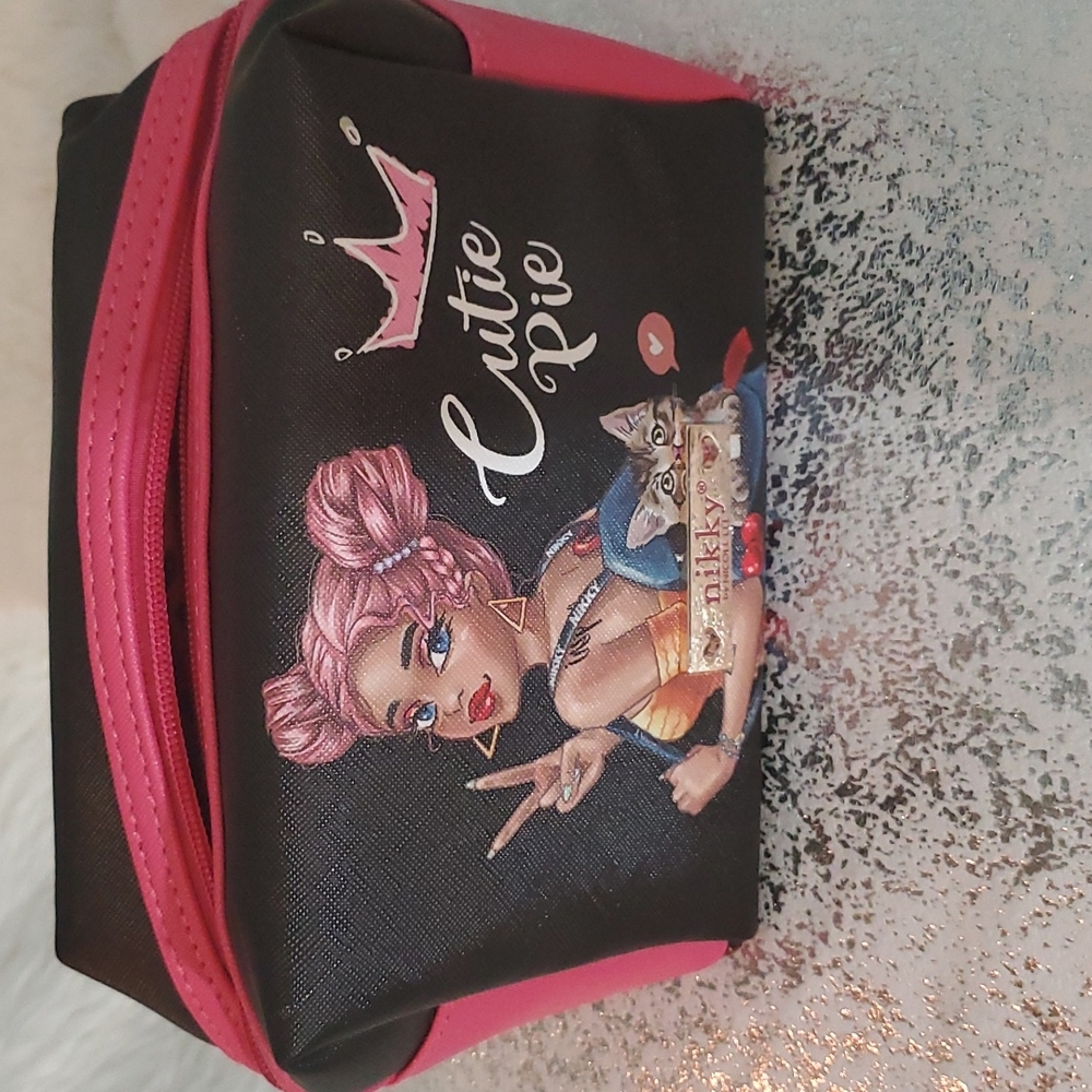 Nicole Lee Cutie pie cosmetic bag